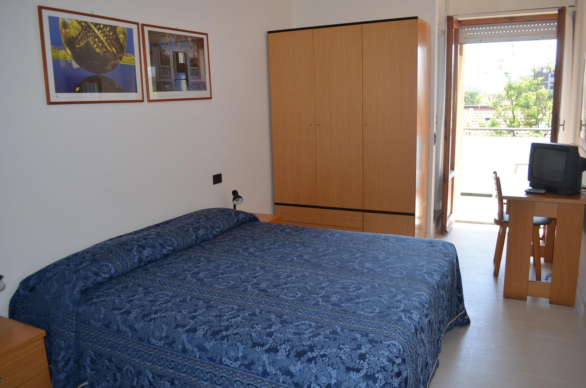 Hotel Capitol Pesaro Buitenkant foto