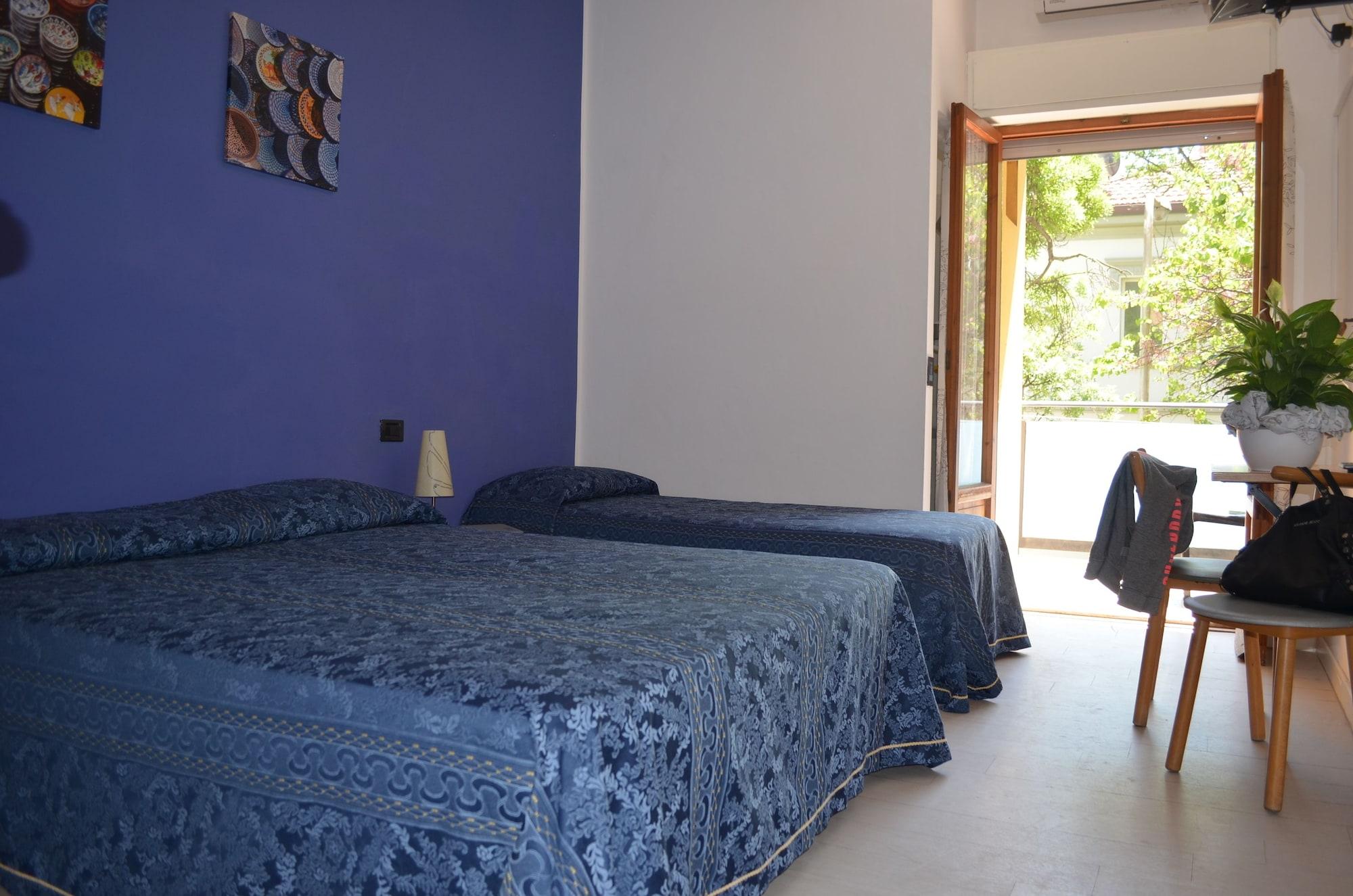 Hotel Capitol Pesaro Buitenkant foto