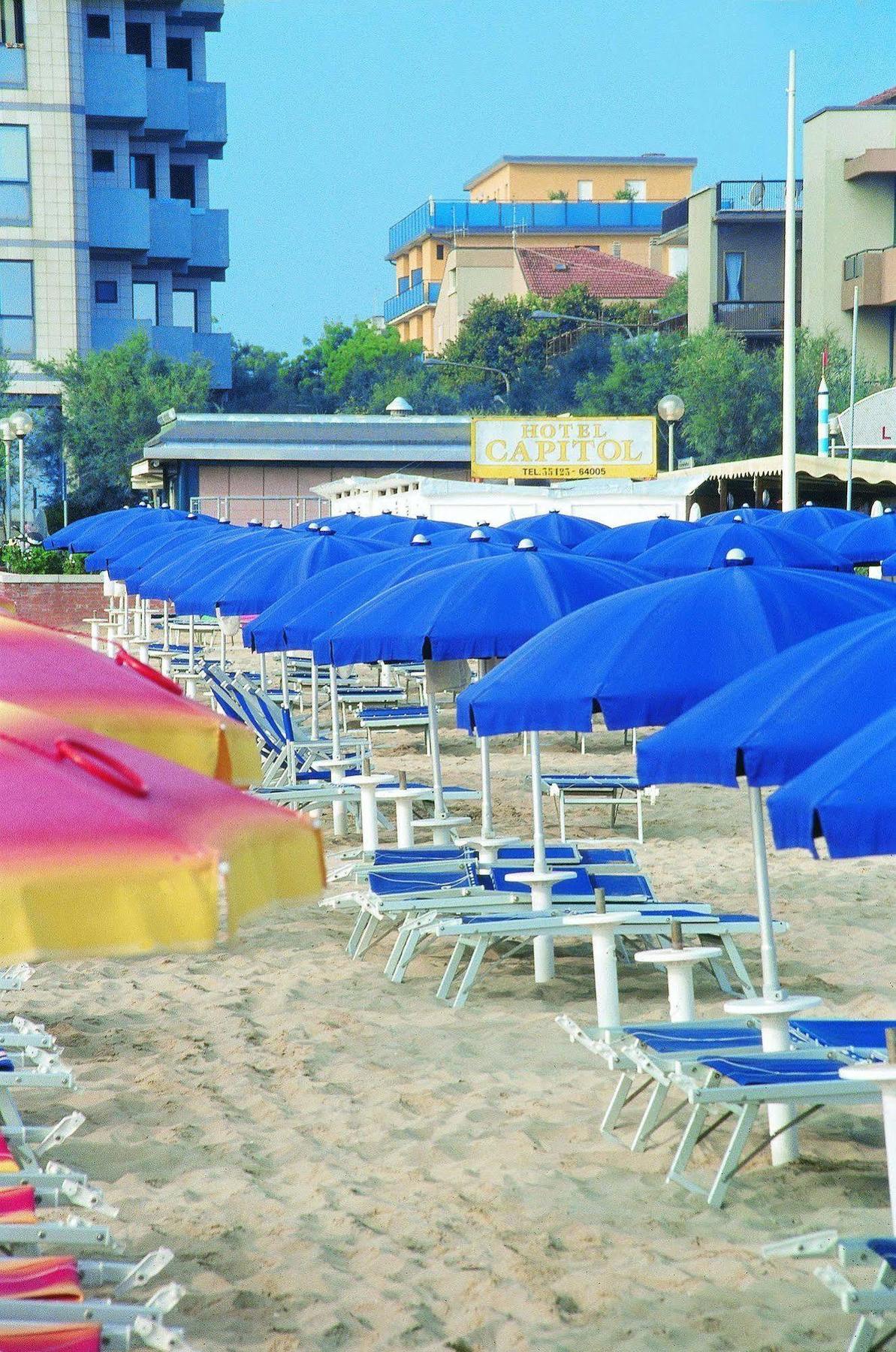 Hotel Capitol Pesaro Buitenkant foto